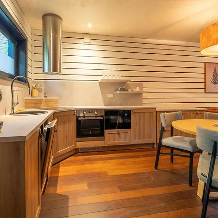 Holiday home Lushwood Forest Retreat Antoing